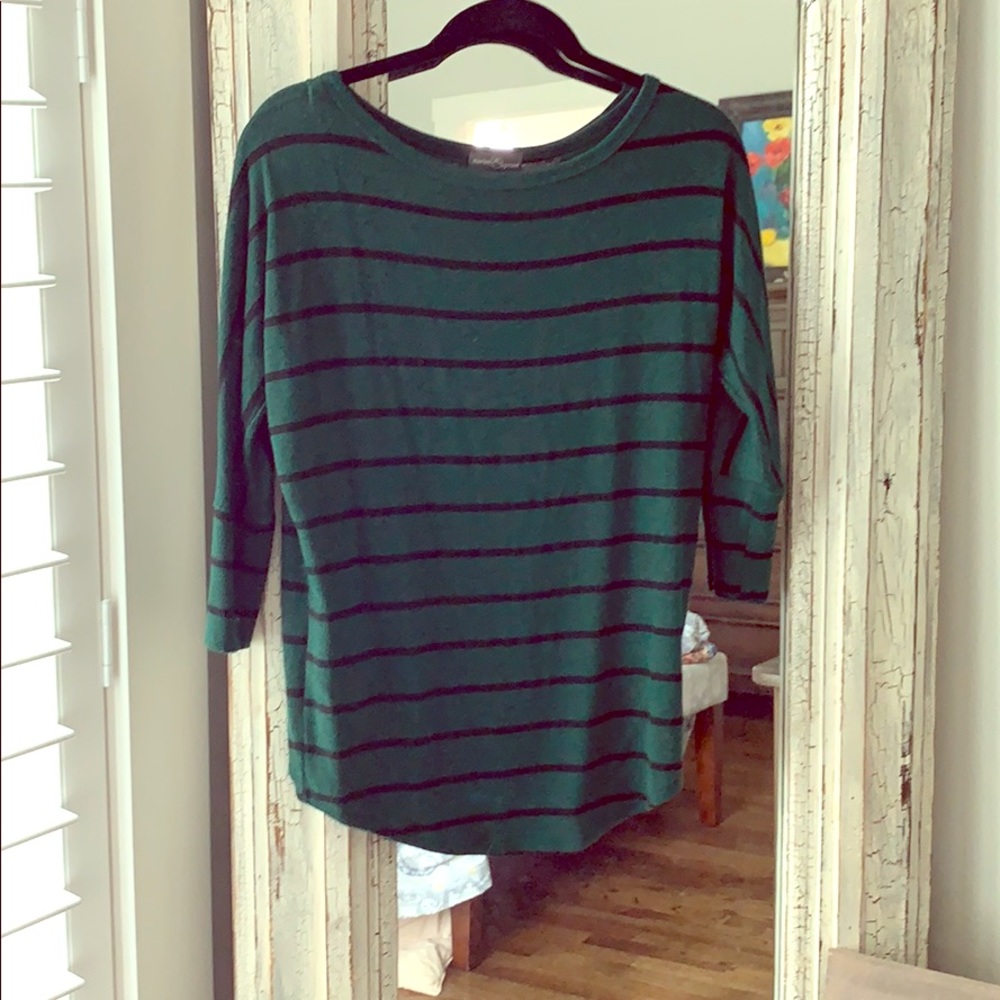 Green and black shirt 3/4 sleeve. Size medium